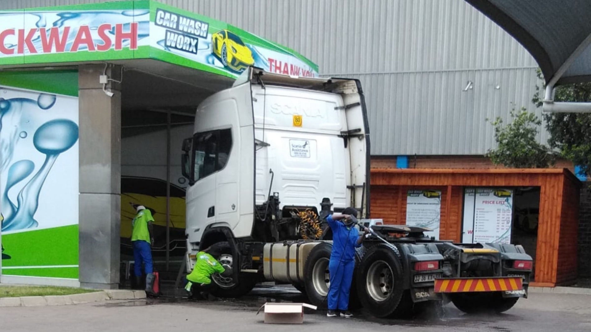 Y13 investments | Truck Wash Building Image Gallery