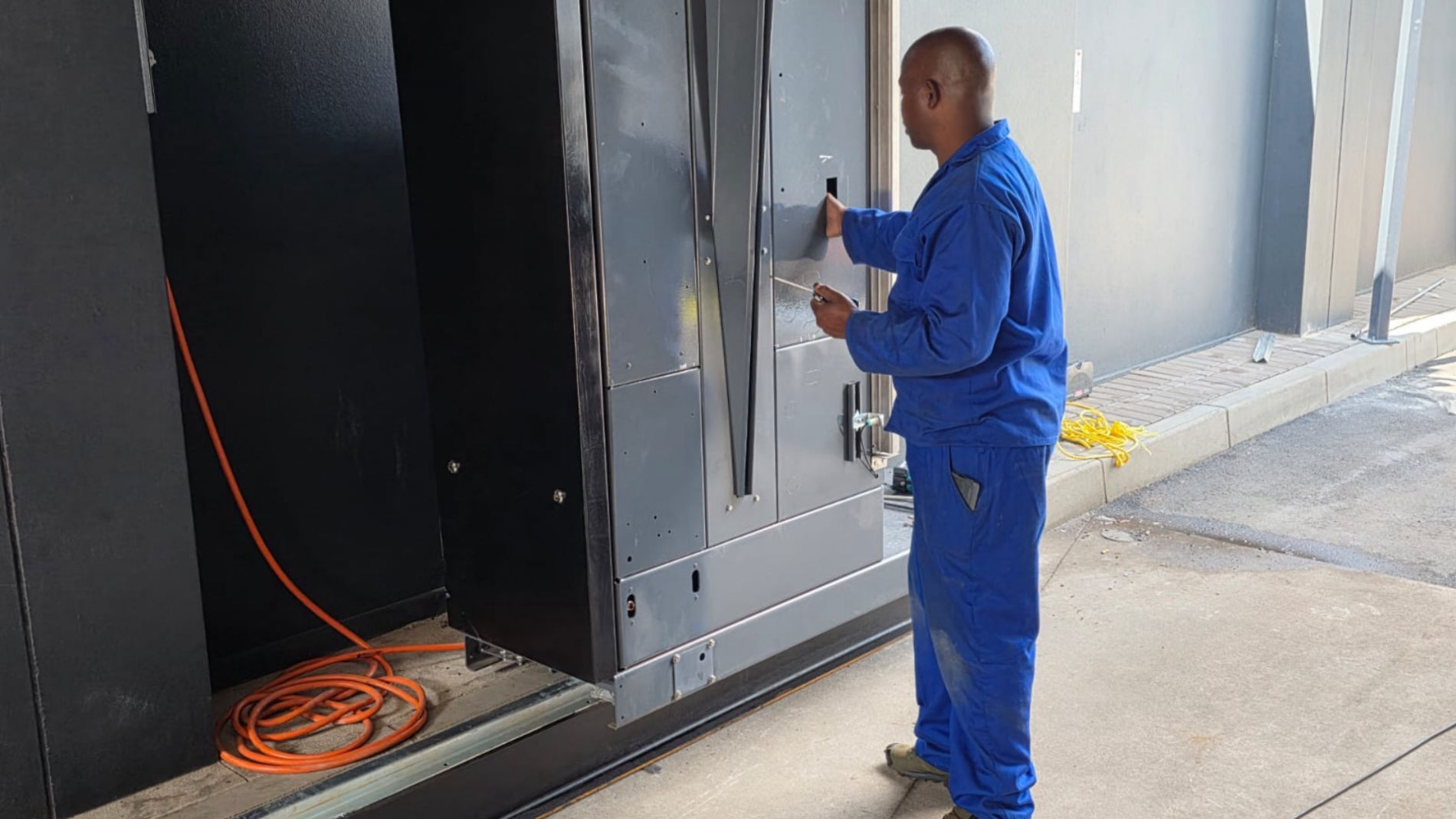 Y13 investments | Truck Wash Building Image Gallery